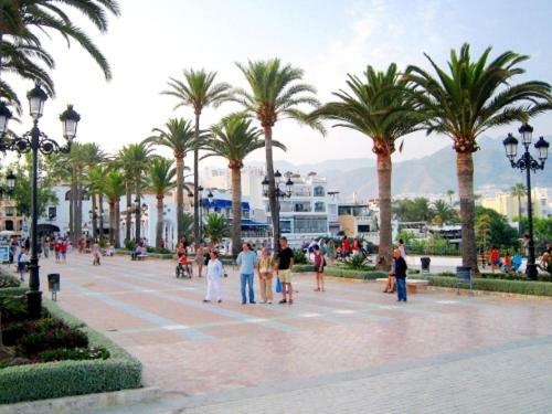 Apartamento En Nerja Zewnętrze zdjęcie