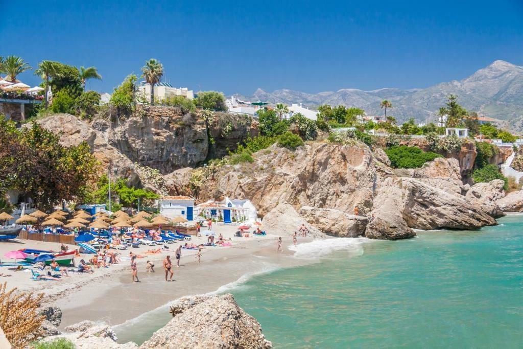 Apartamento En Nerja Zewnętrze zdjęcie